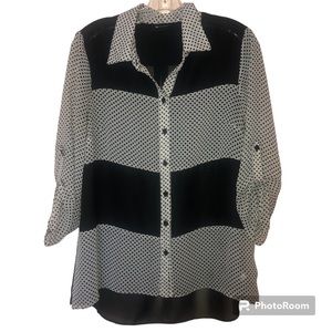 Women’s sheer blouse. Perfect condition-size medium.